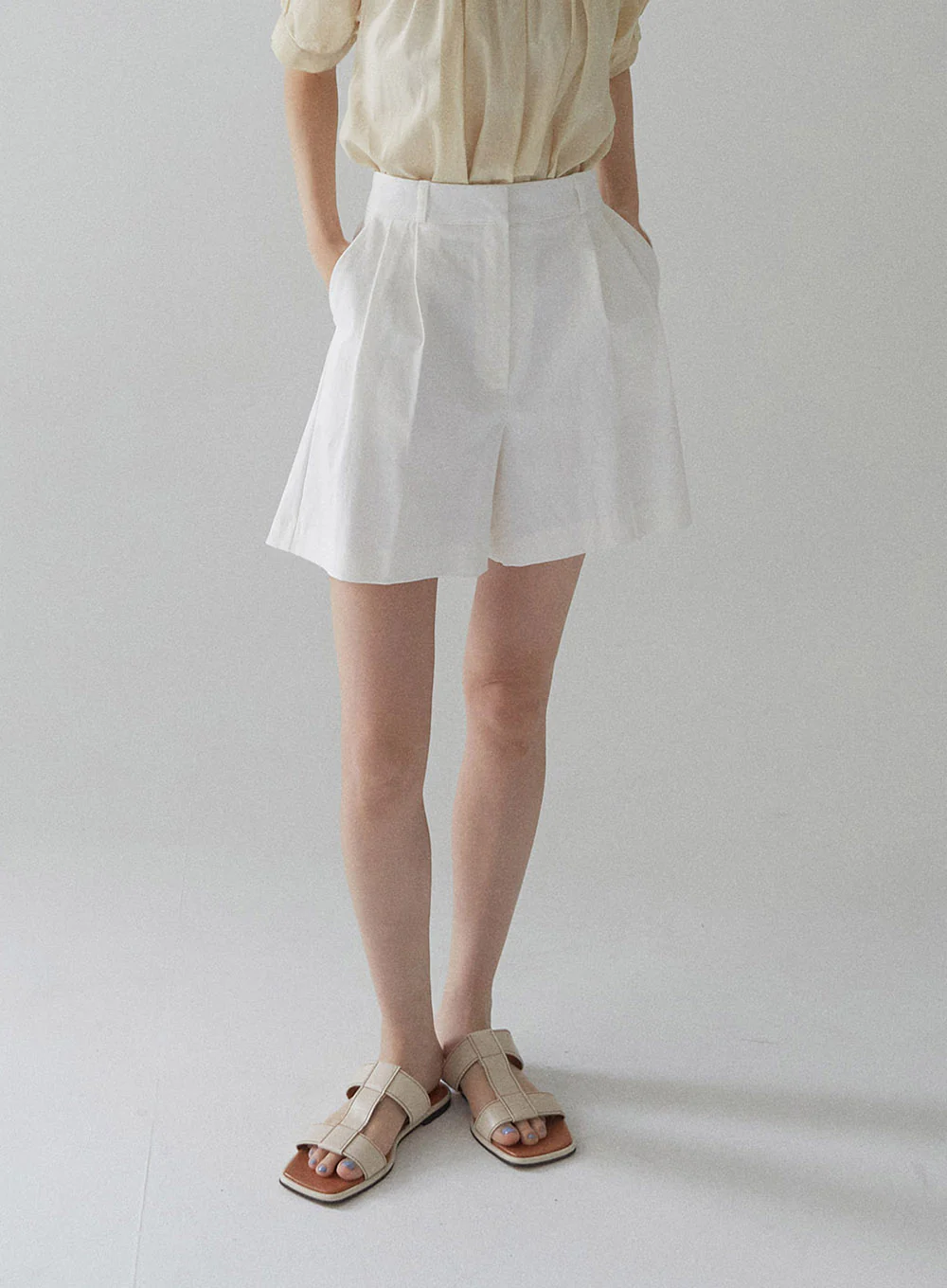 Cotton Pintuck Half Pants - Image 4