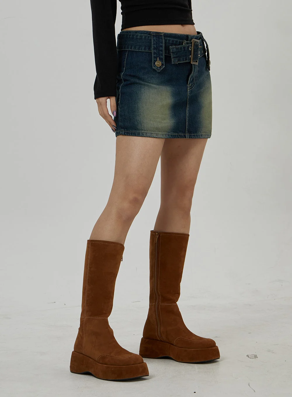 Neck Ribbon Detail Long Sleeve Cropped Top CD21 - Image 11