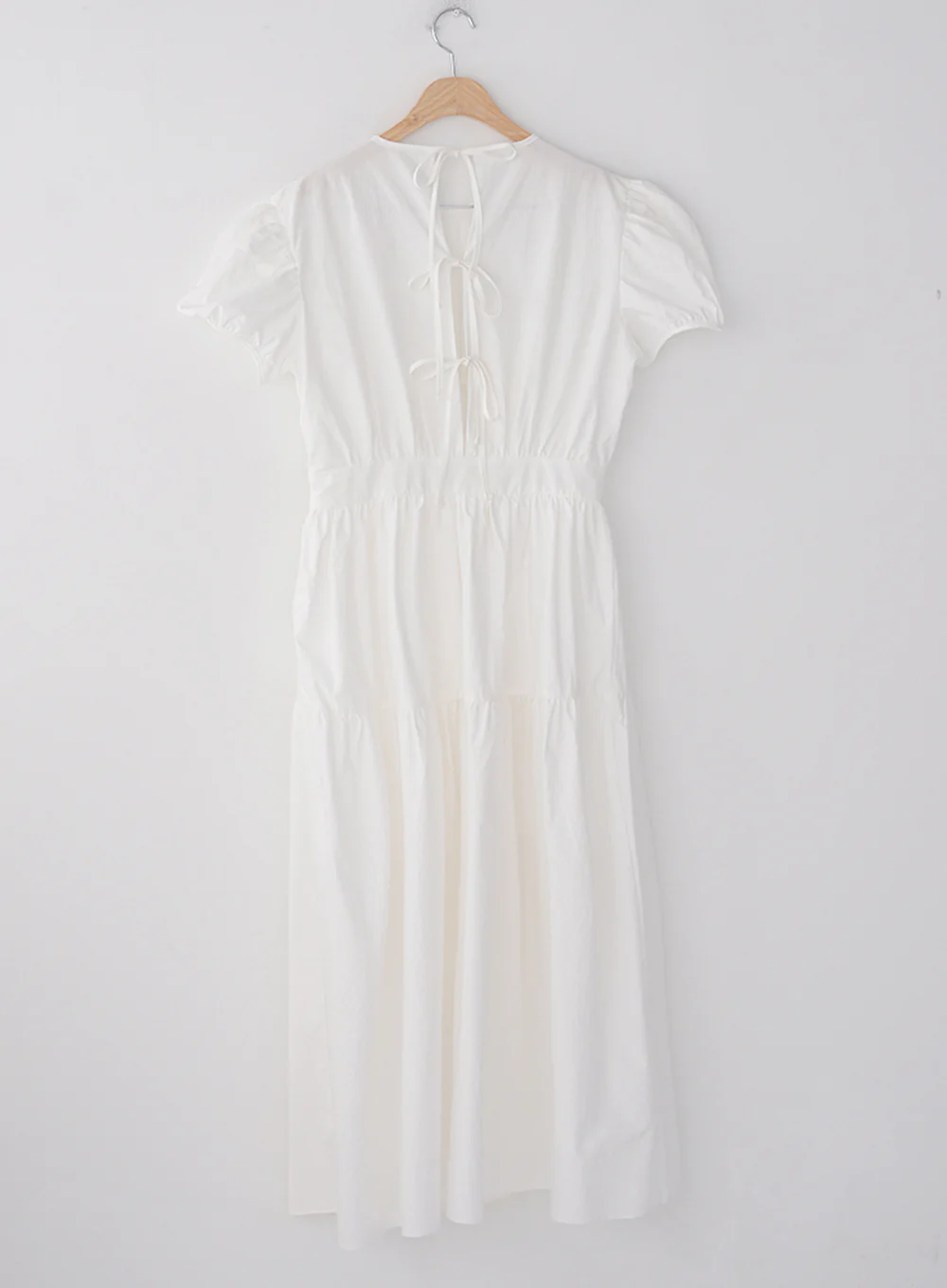 Puff Sleeve Dress with Ribbon Back - Image 11